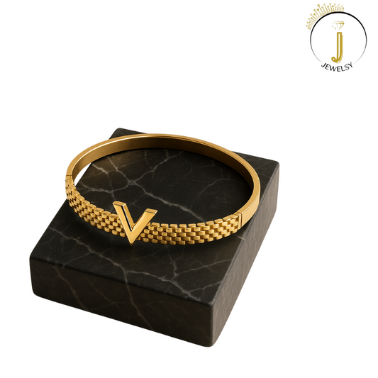 Elegant V Gold Cuff
